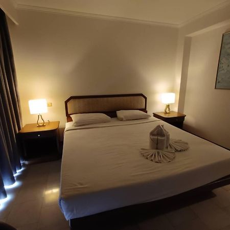 The Monaco Residence Pattaya Bagian luar foto