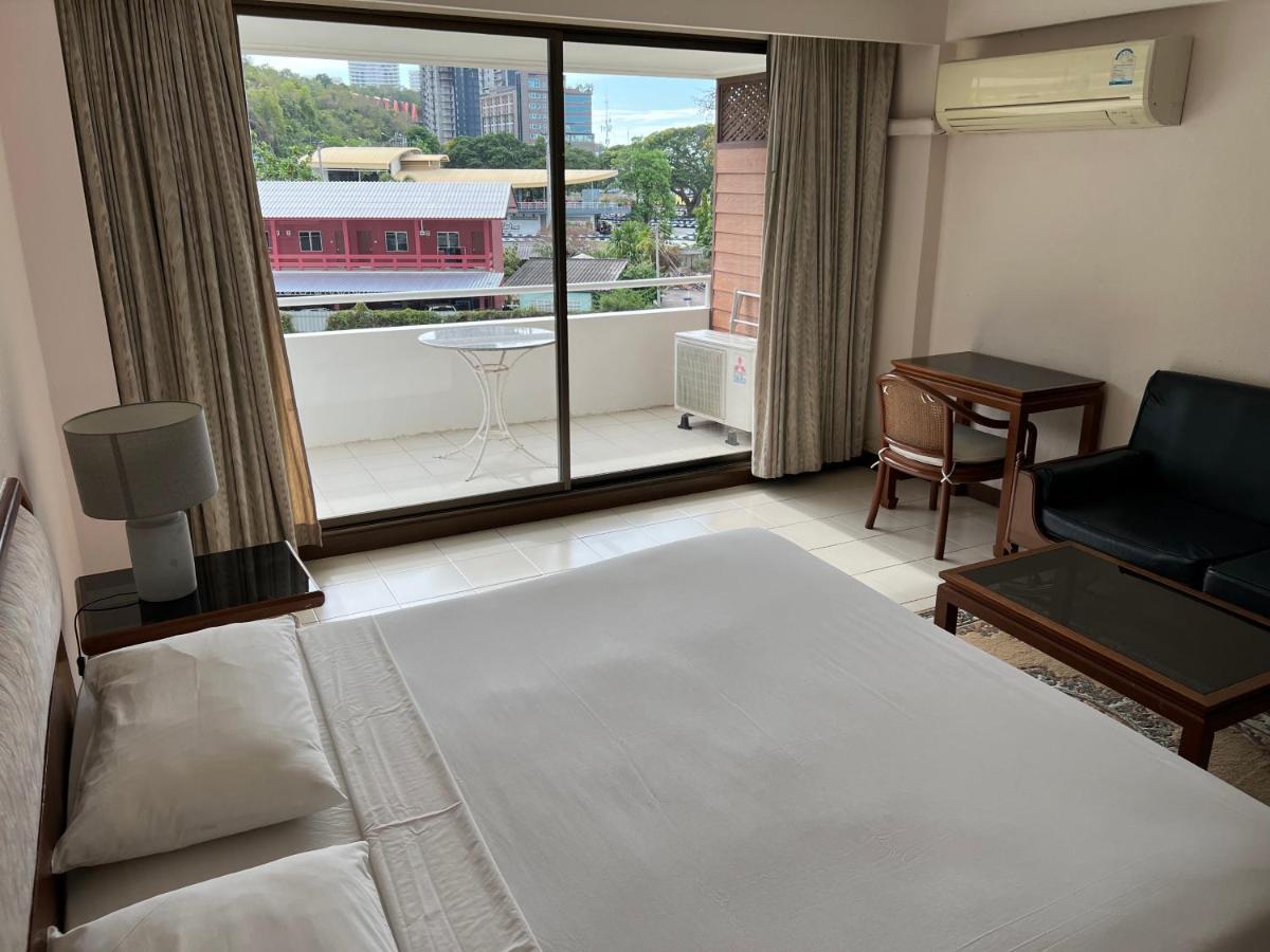 The Monaco Residence Pattaya Bagian luar foto