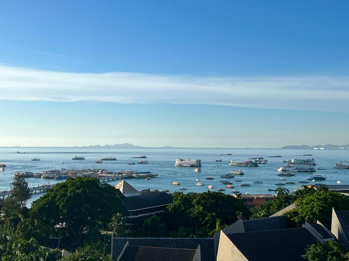 The Monaco Residence Pattaya Bagian luar foto