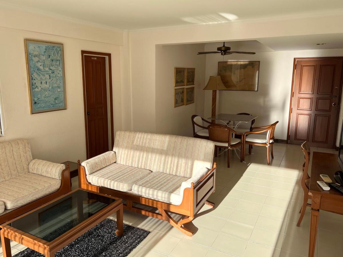 The Monaco Residence Pattaya Bagian luar foto