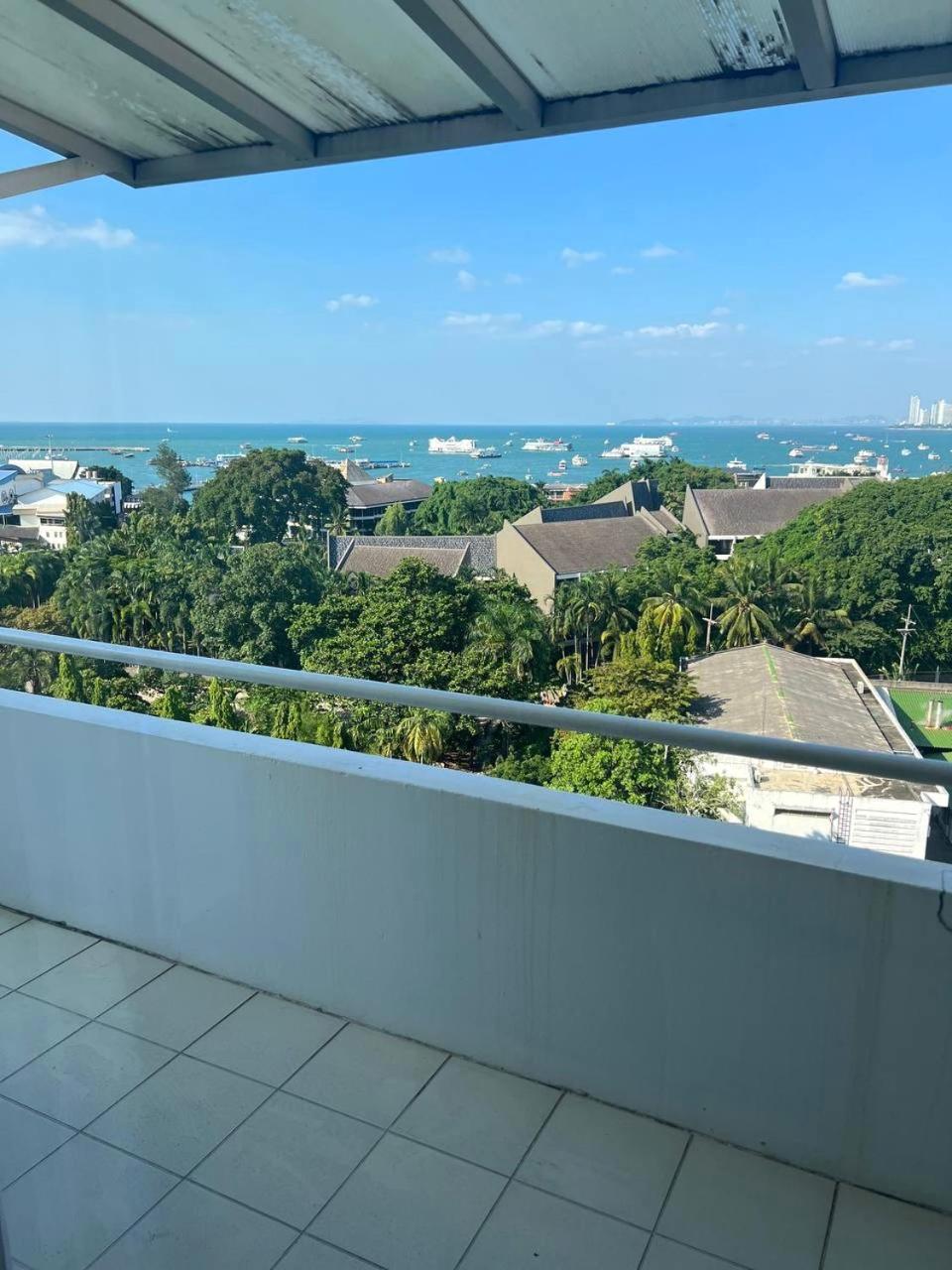The Monaco Residence Pattaya Bagian luar foto