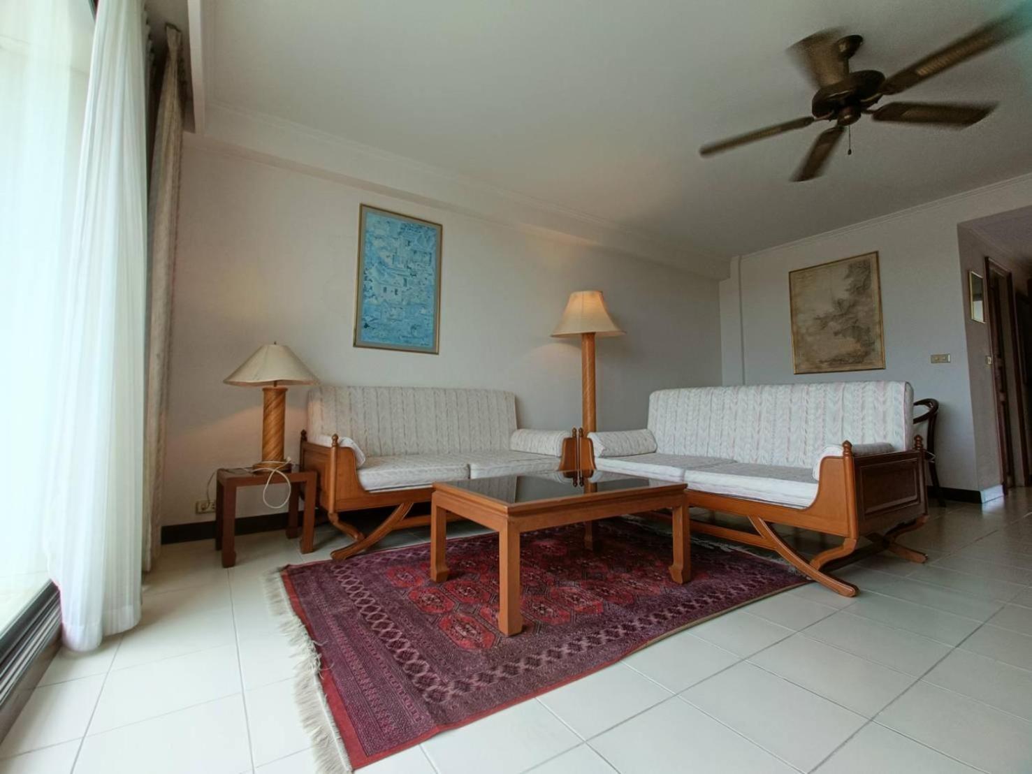 The Monaco Residence Pattaya Bagian luar foto